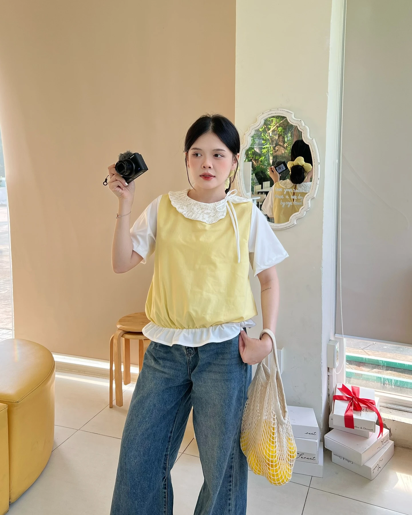 Áo babydoll vàng phối trắng bo chun