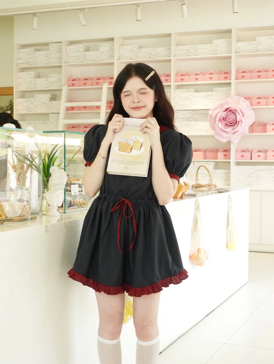 Đầm babydoll xanh than phối caro đỏ rút dây eo