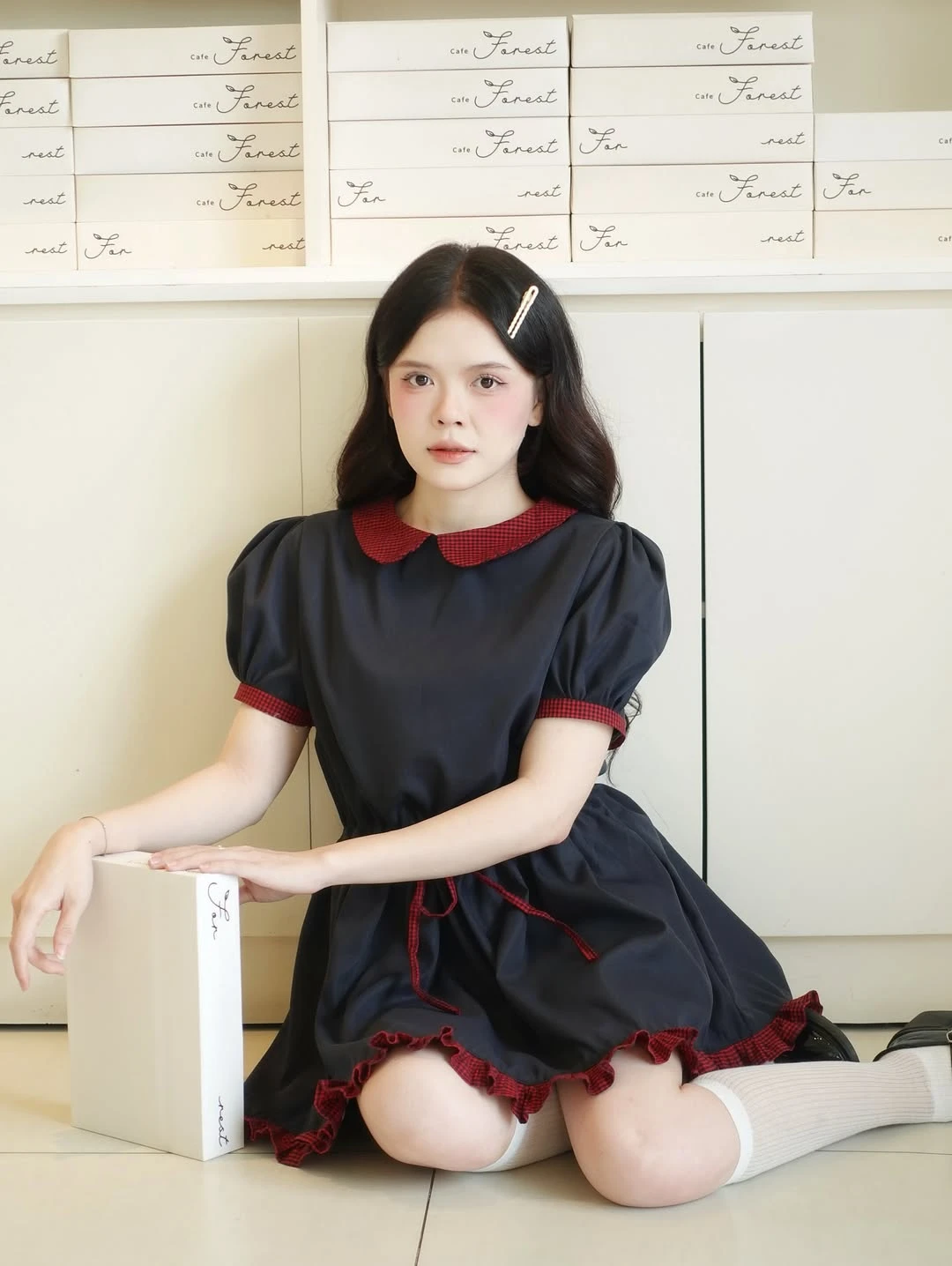 Đầm babydoll xanh than phối caro đỏ rút dây eo