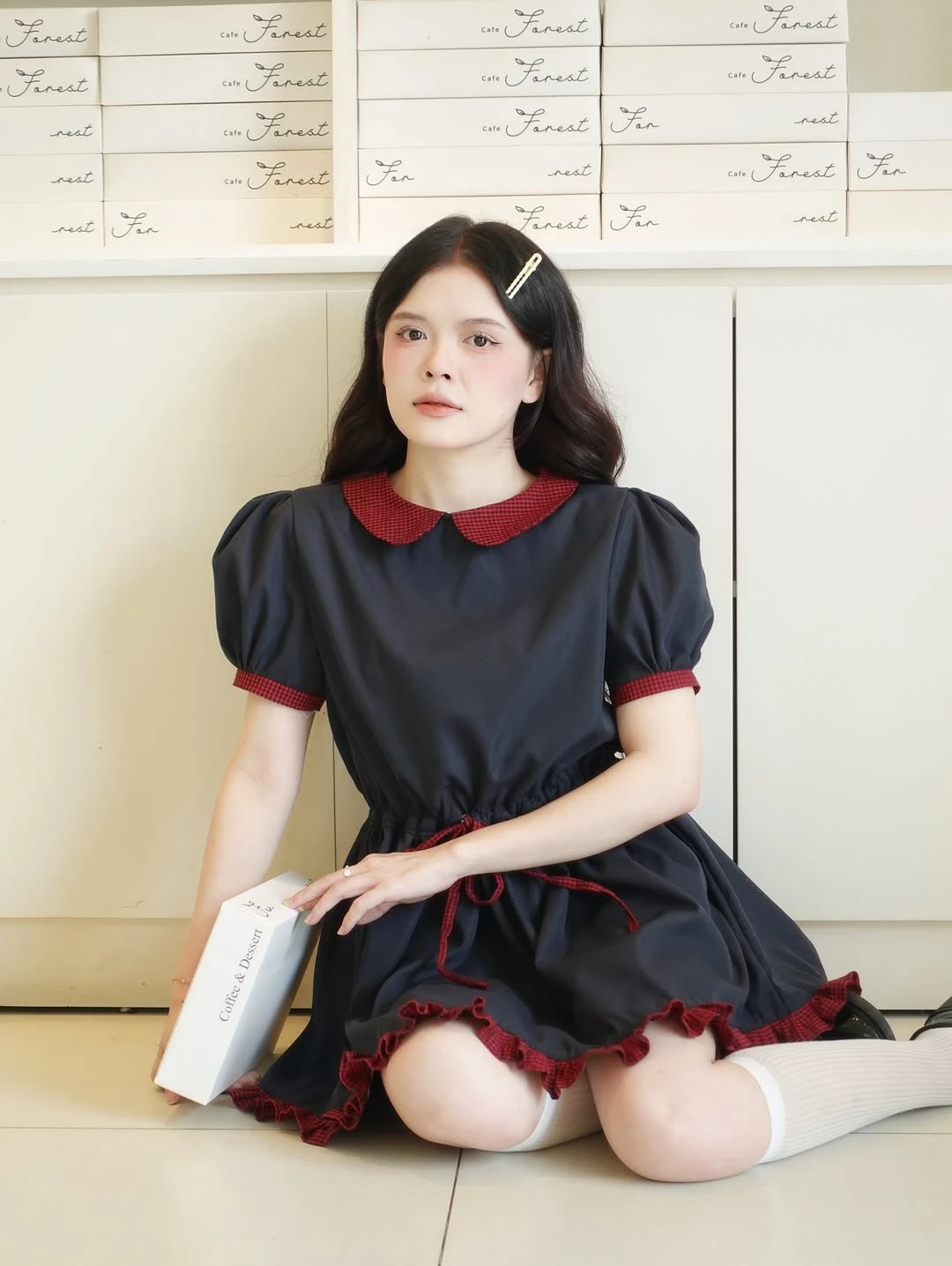 Đầm babydoll xanh than phối caro đỏ rút dây eo