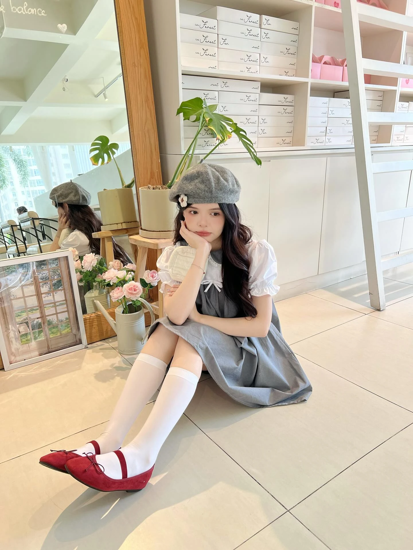 Đầm babydoll xám phối trắng bèo