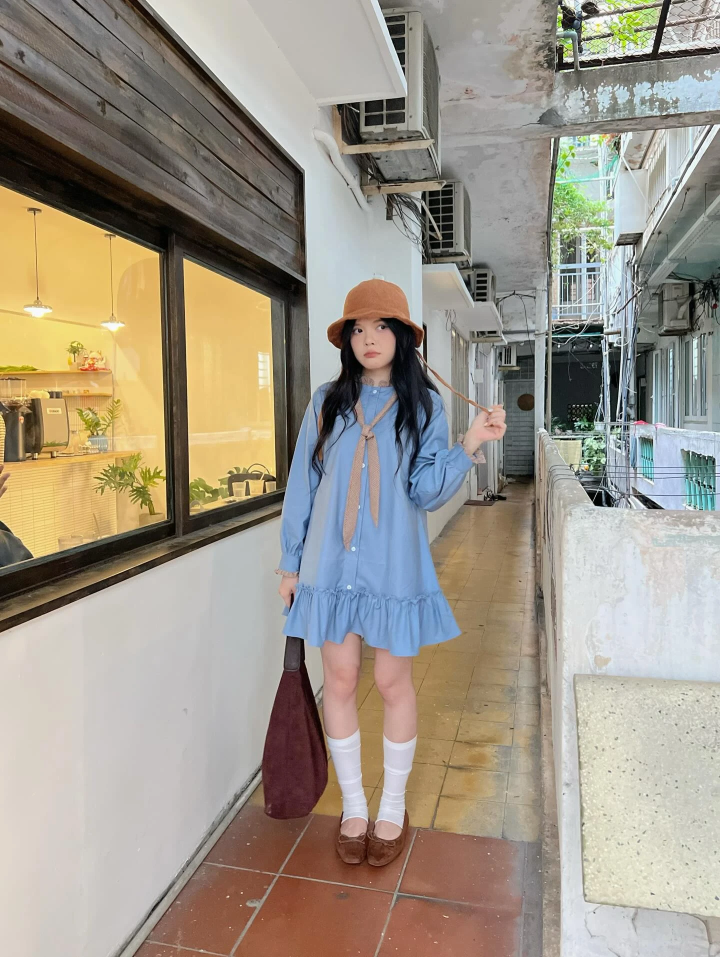 Đầm babydoll xanh dương phối caro nâu tay dài