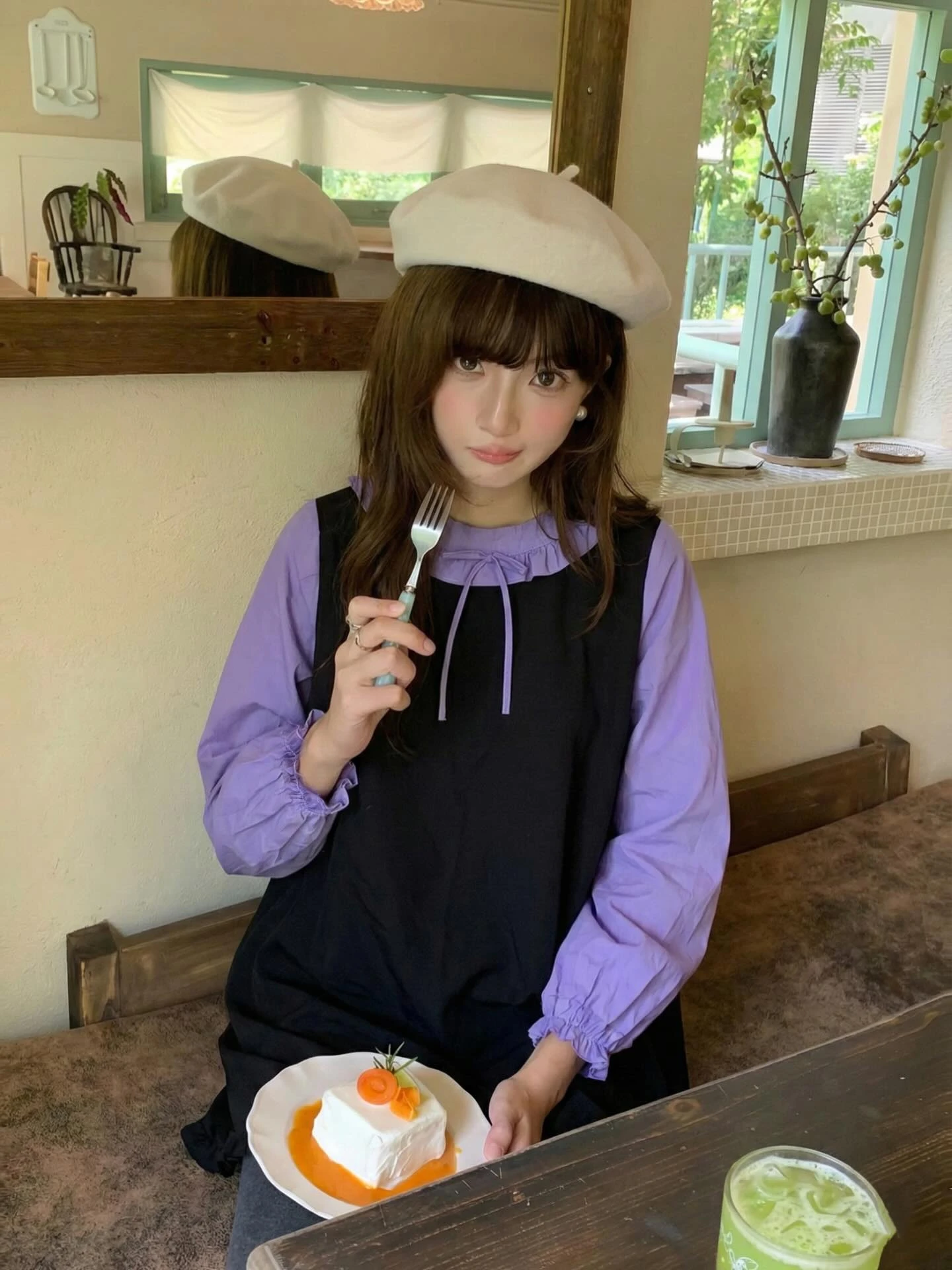 Đầm babydoll đen phối tím tay dài