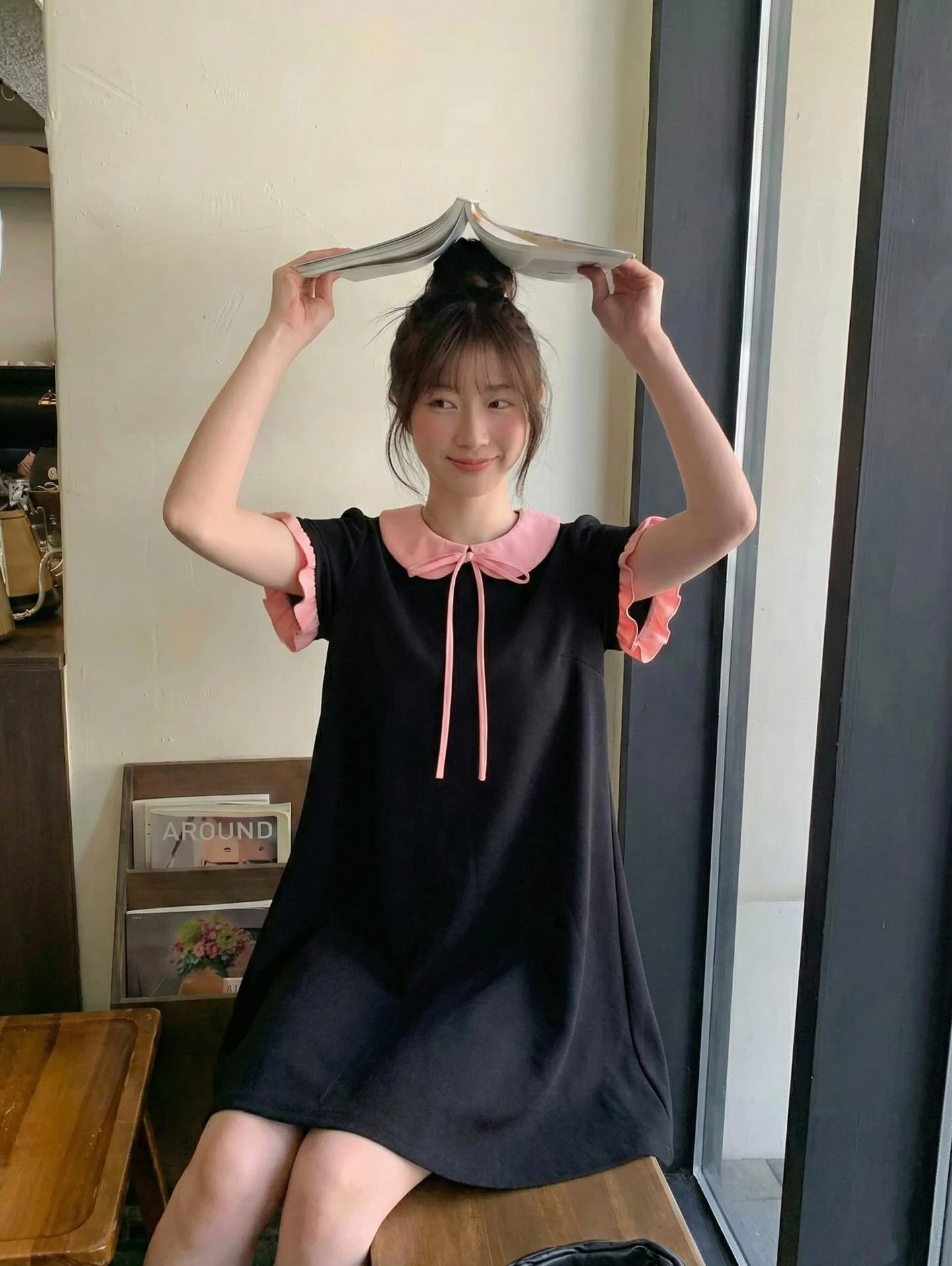 Đầm babydoll đen phối hồng bèo