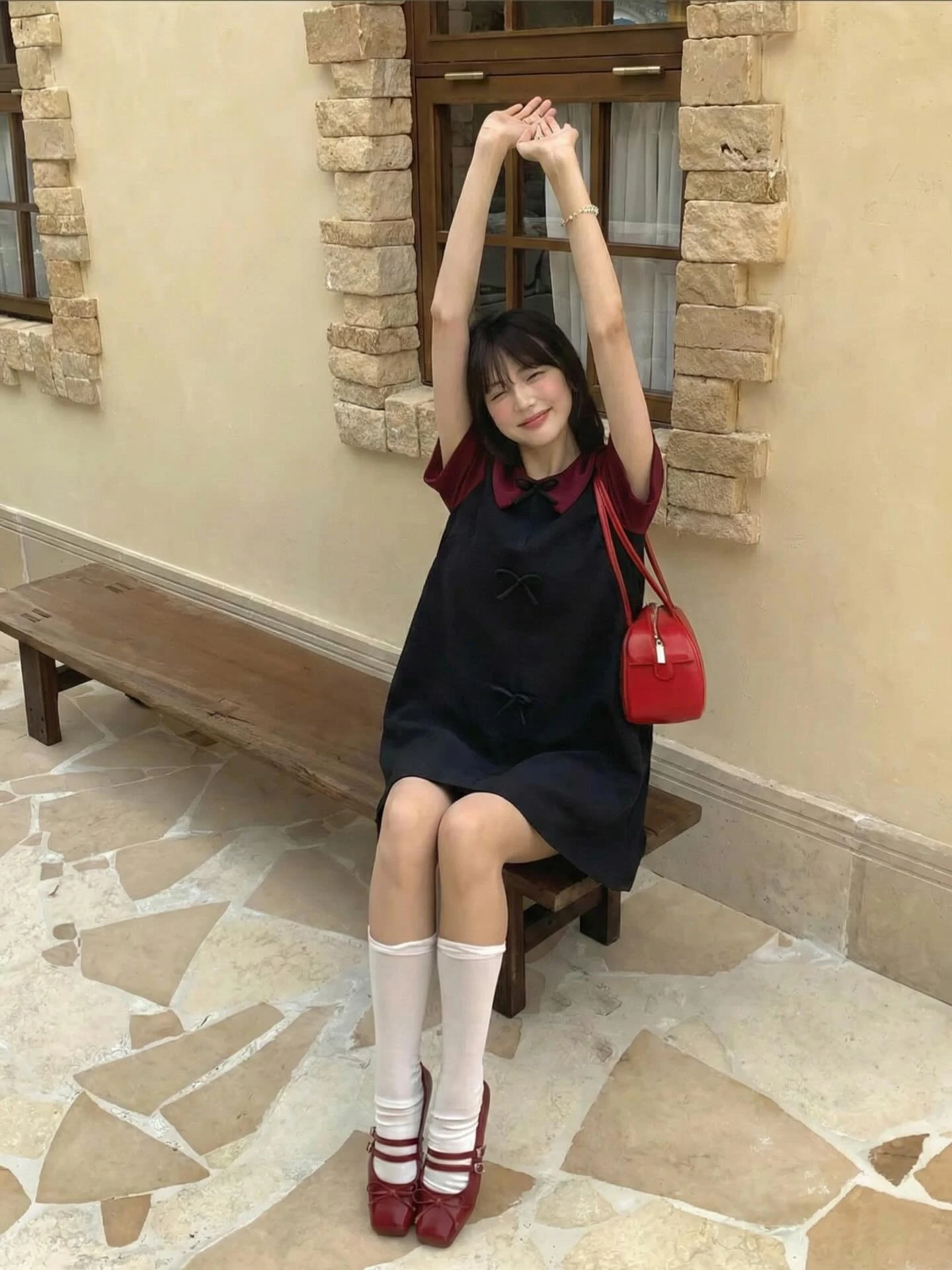 Đầm babydoll đen nơ phối đỏ đô