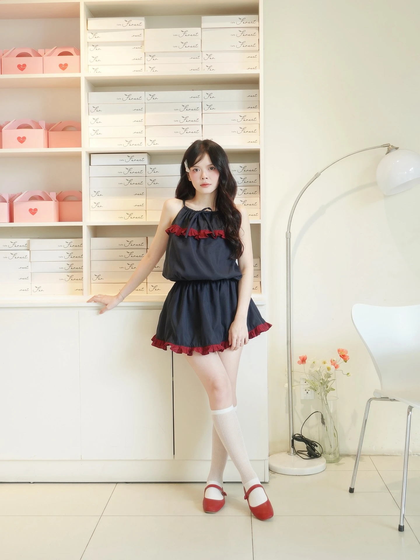  Set yếm bo chun xanh than phối nơ, bèo caro đỏ kèm bảo hộ 