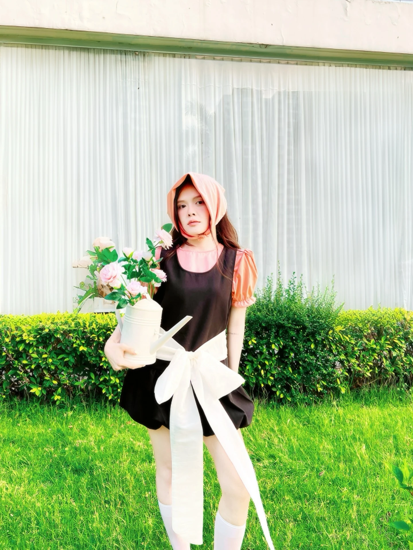 Set babydoll áo hồng + yếm đen nơ trắng kèm khăn turban