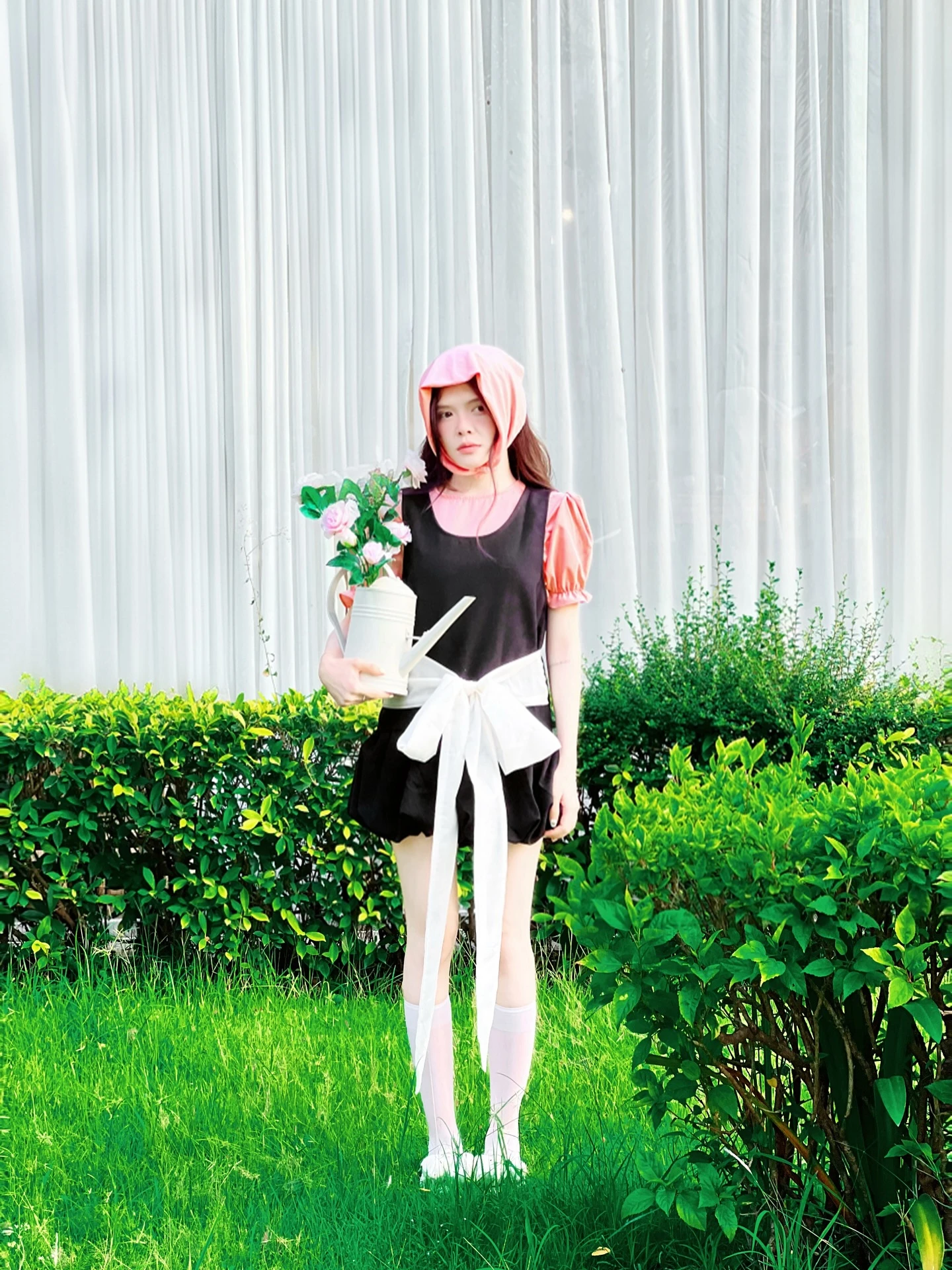 Set babydoll áo hồng + yếm đen nơ trắng kèm khăn turban