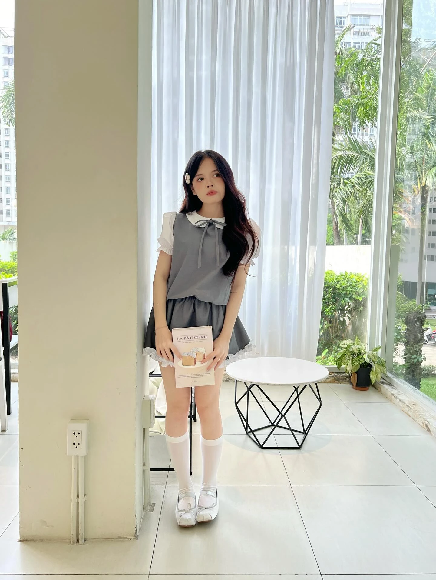 Set babydoll xám phối cổ, tay trắng bo chun kèm bảo hộ