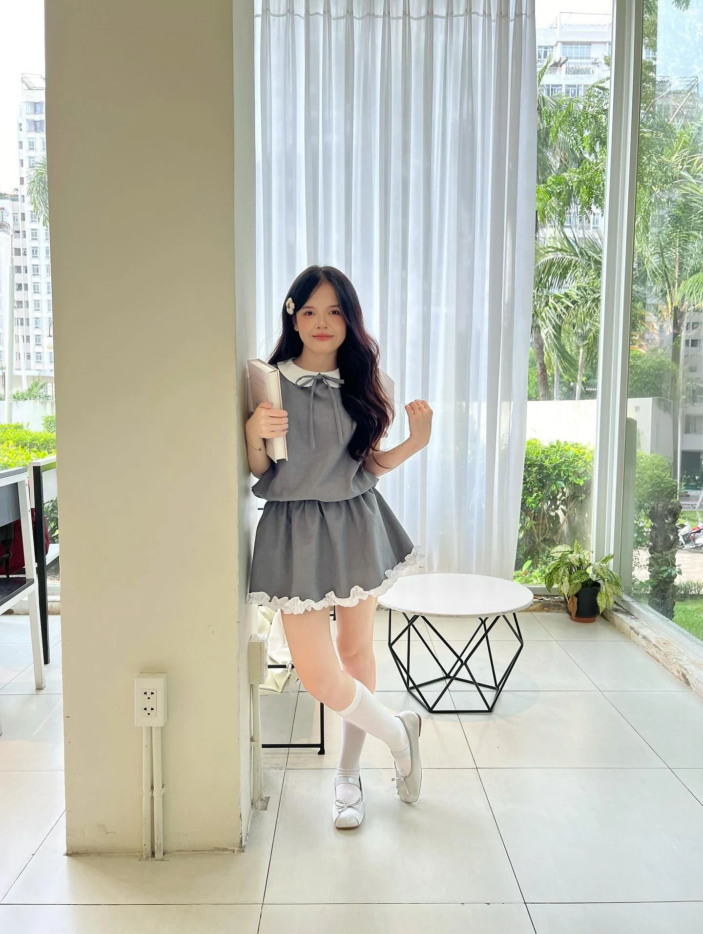 Set babydoll xám phối cổ, tay trắng bo chun kèm bảo hộ