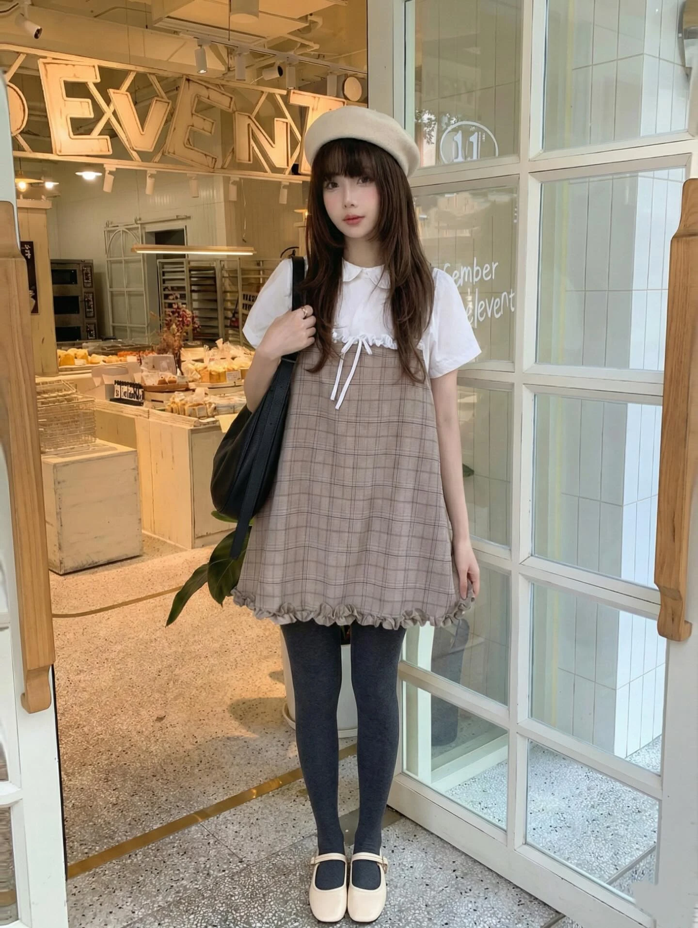 Set babydoll áo trắng yếm caro nâu nhạt