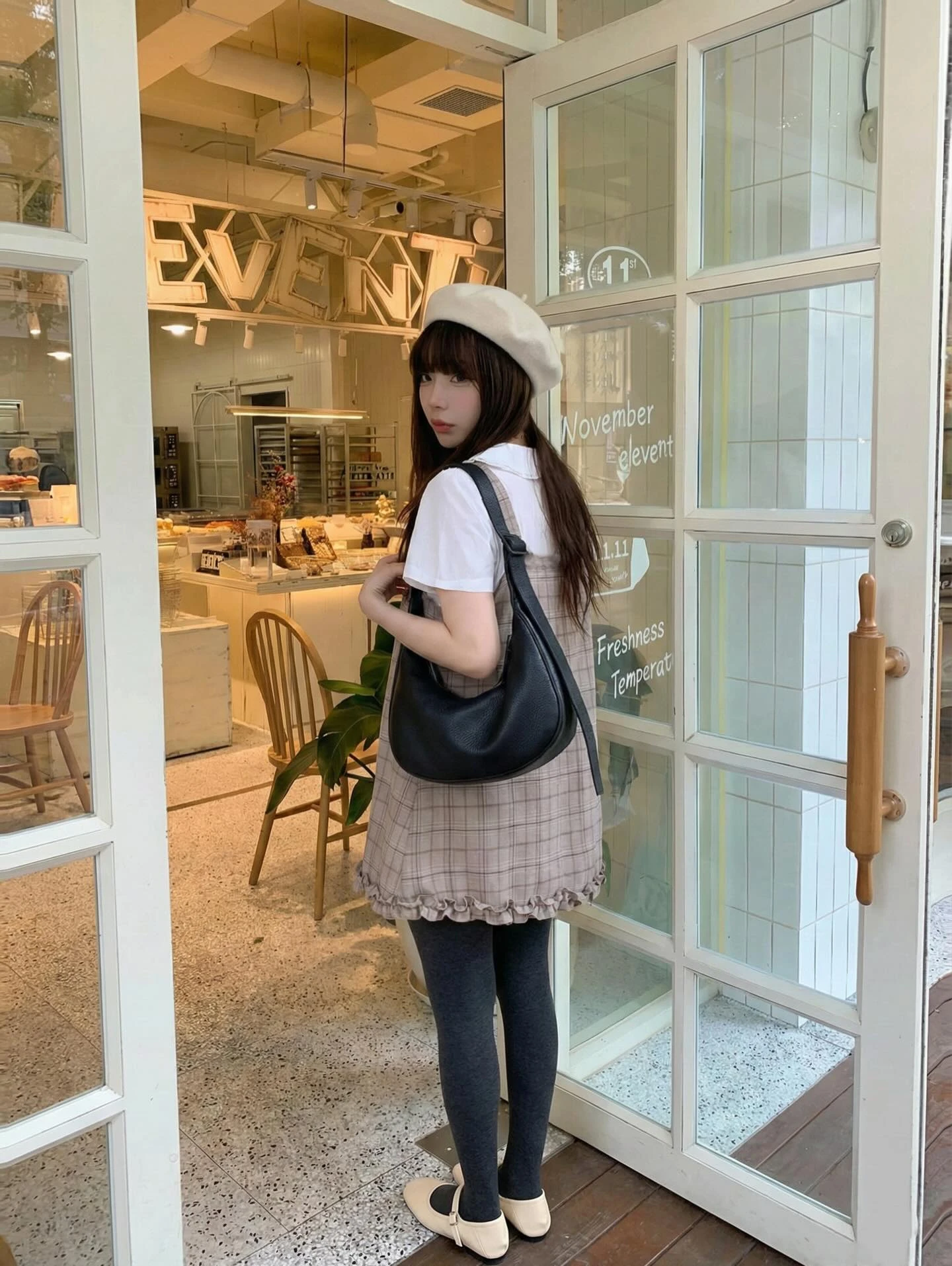 Set babydoll áo trắng yếm caro nâu nhạt