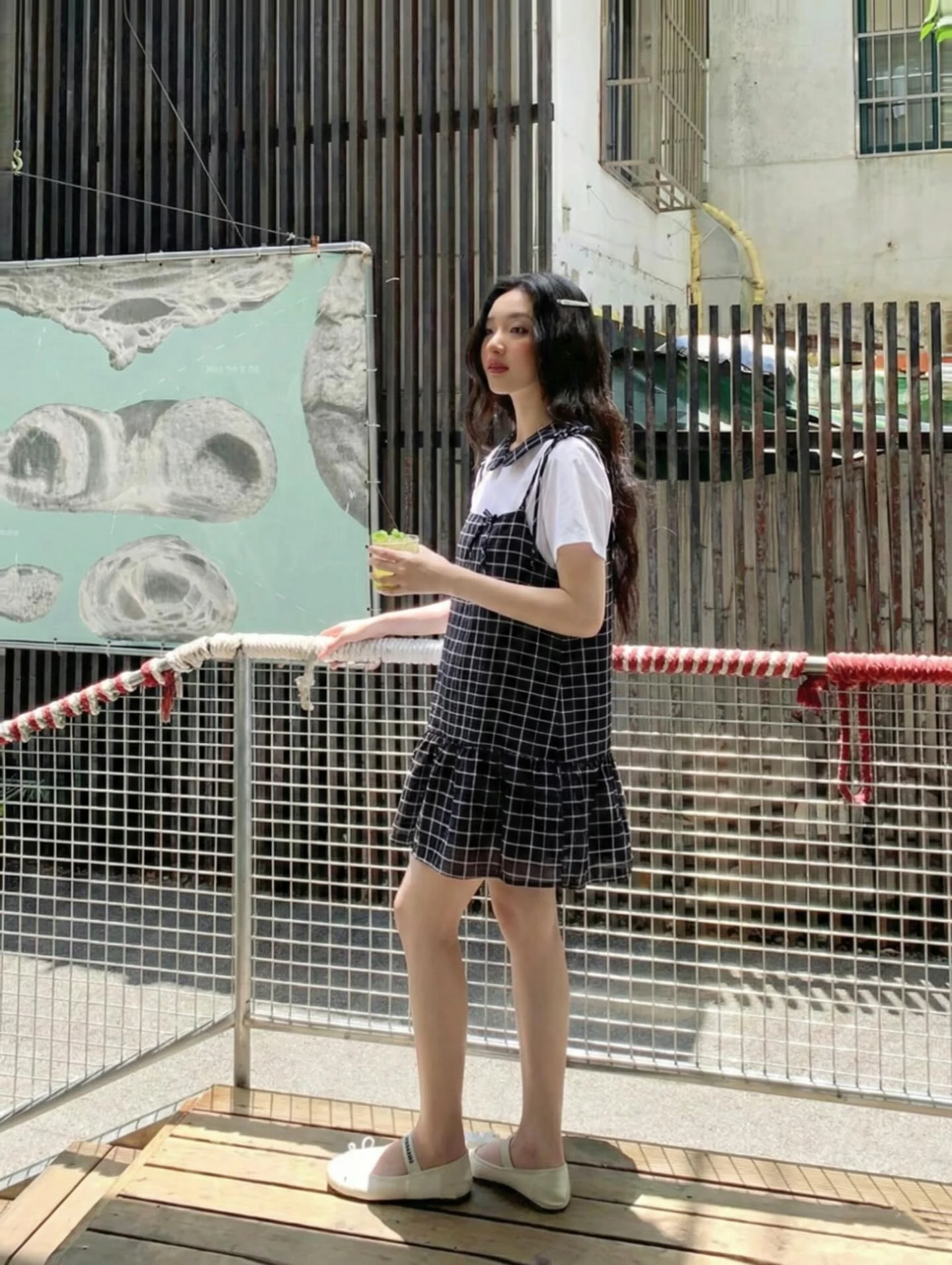 Set áo trắng, cổ + yếm caro đen