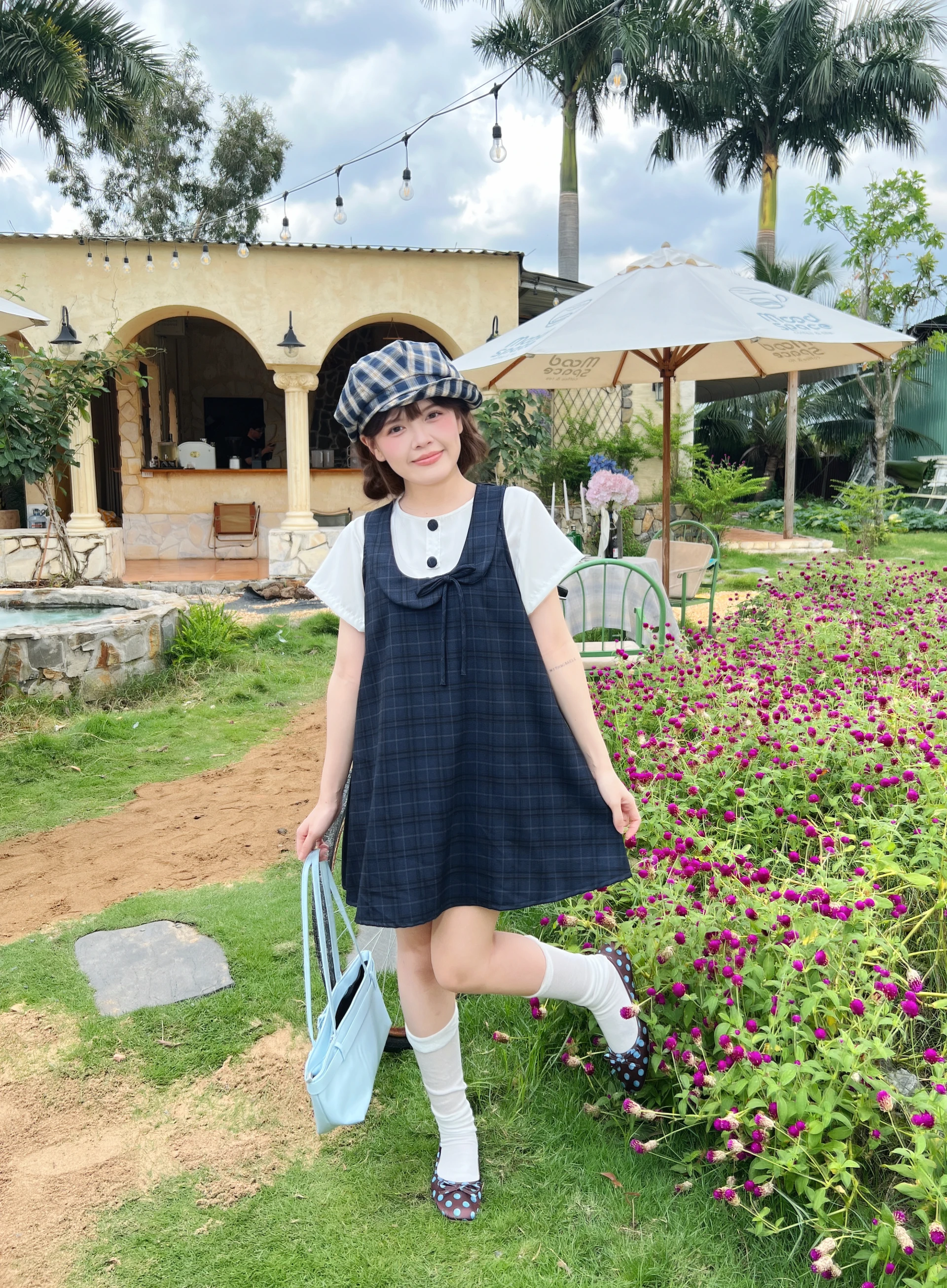  Set babydoll áo trắng nút caro + yếm caro xanh đen 